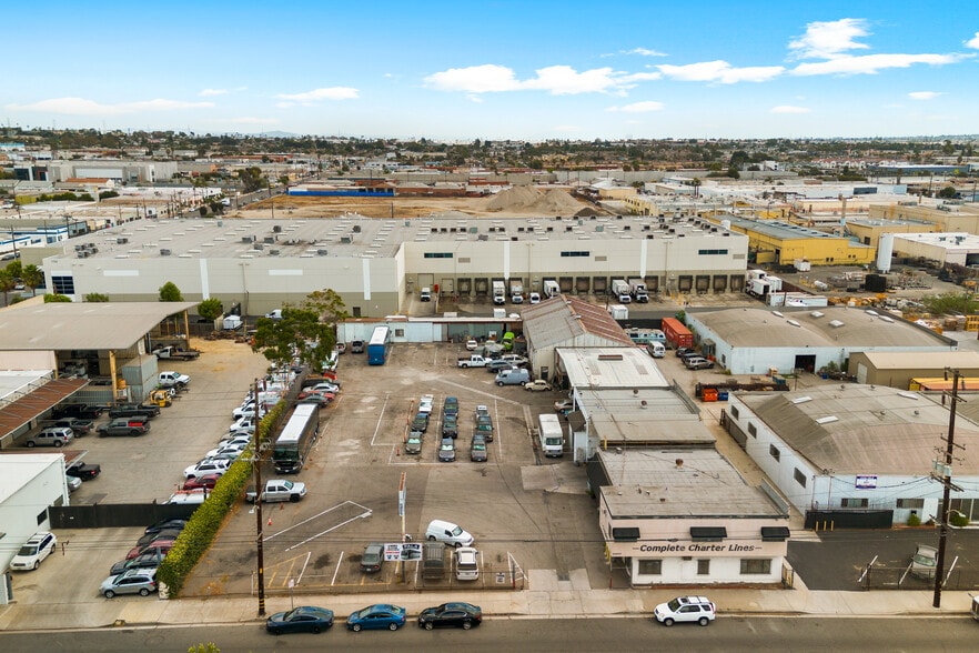 13610 Western Ave, Gardena, CA for lease - Building Photo - Image 1 of 8