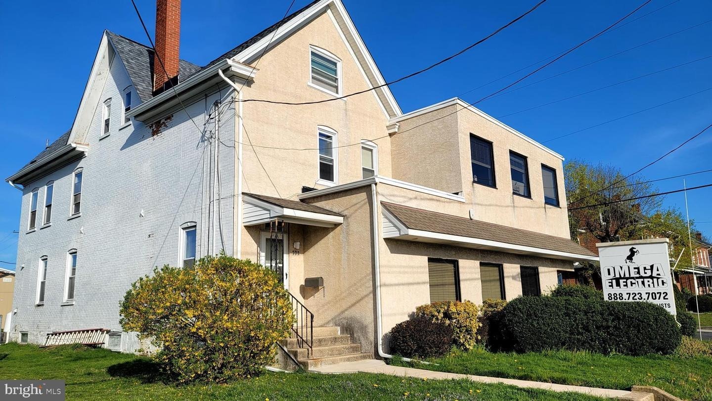 702 Main St, Red Hill, PA for sale Building Photo- Image 1 of 9