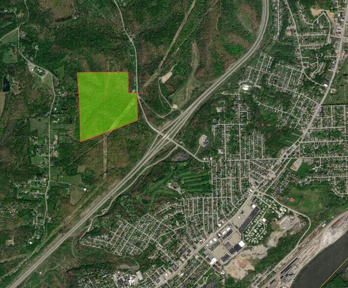 Burtner Rd, Natrona Heights, PA à vendre - Photo du bâtiment - Image 3 de 4