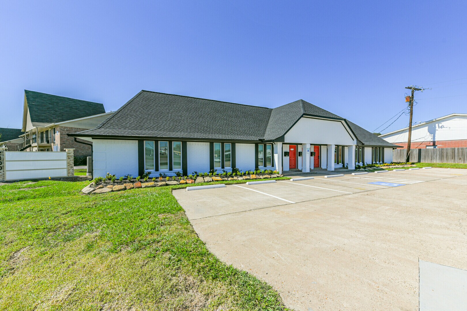 2300 S Bypass 35, Alvin, TX à louer Photo du bâtiment- Image 1 de 12