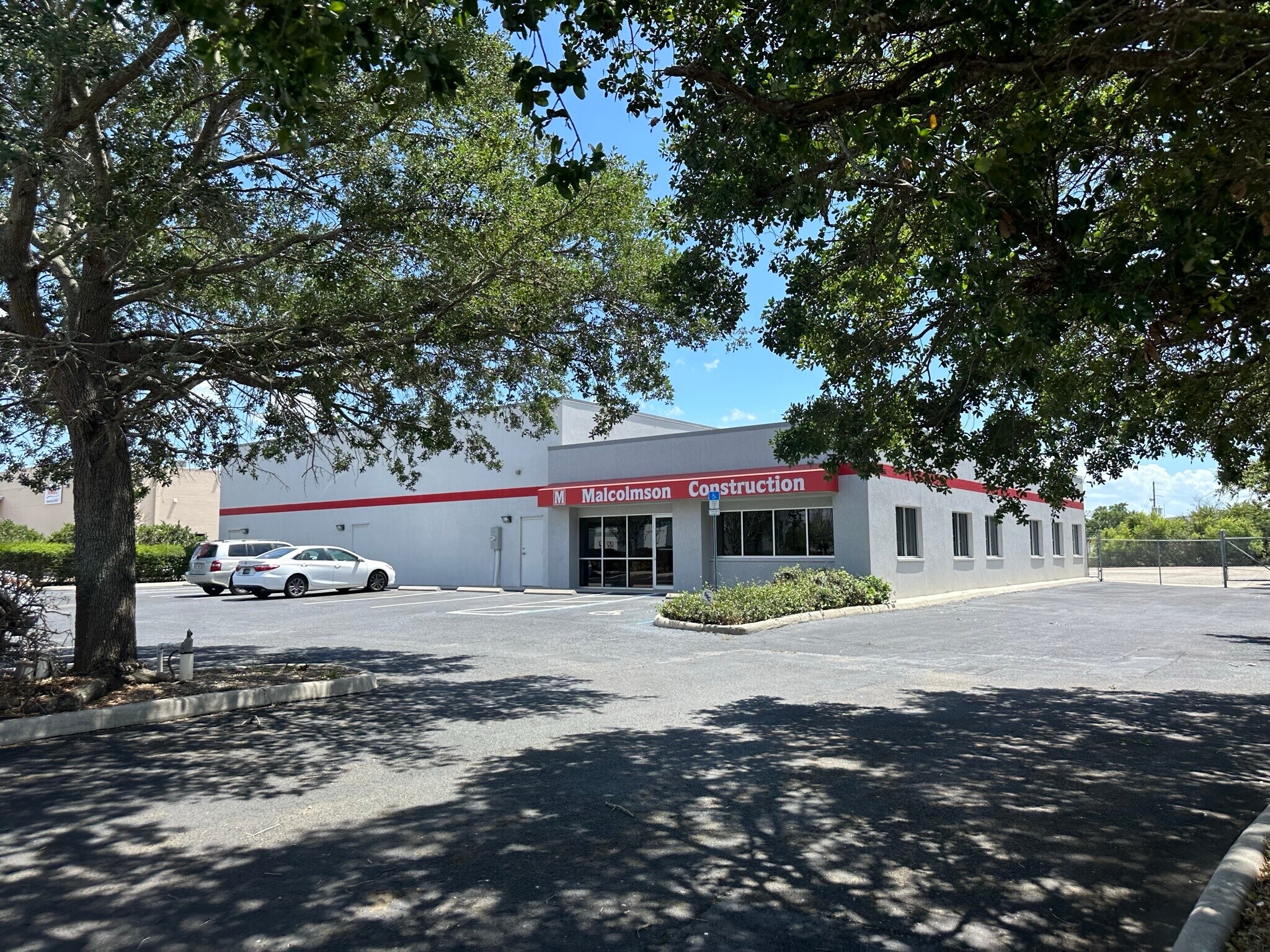 3350 122nd Ave N, Clearwater, FL à louer Photo du bâtiment- Image 1 de 5