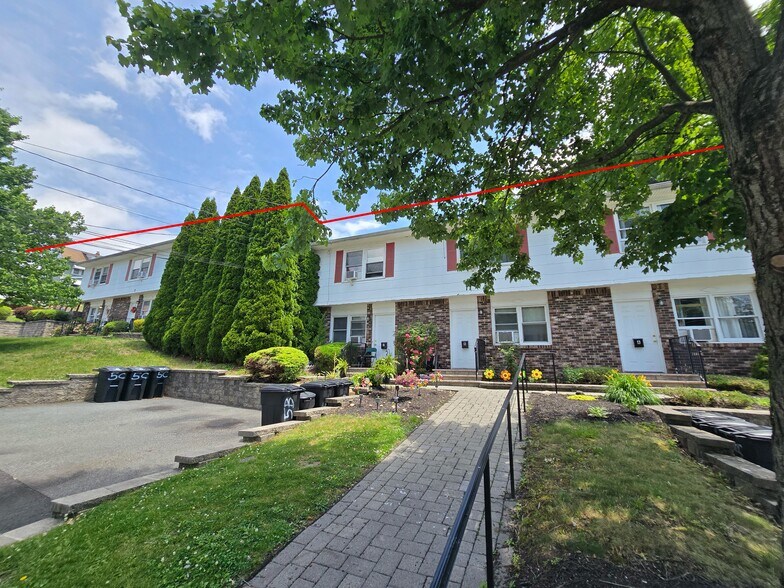 288 W Clinton St, Dover, NJ à vendre - Photo du bâtiment - Image 3 de 74