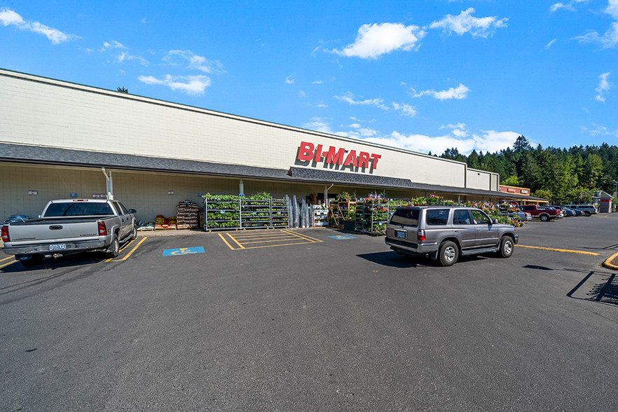 200 Gateway Blvd, Cottage Grove, OR for lease - Building Photo - Image 3 of 25