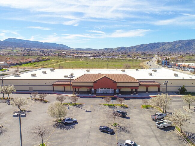 More details for 710 W Tehachapi Blvd, Tehachapi, CA - Retail for Lease