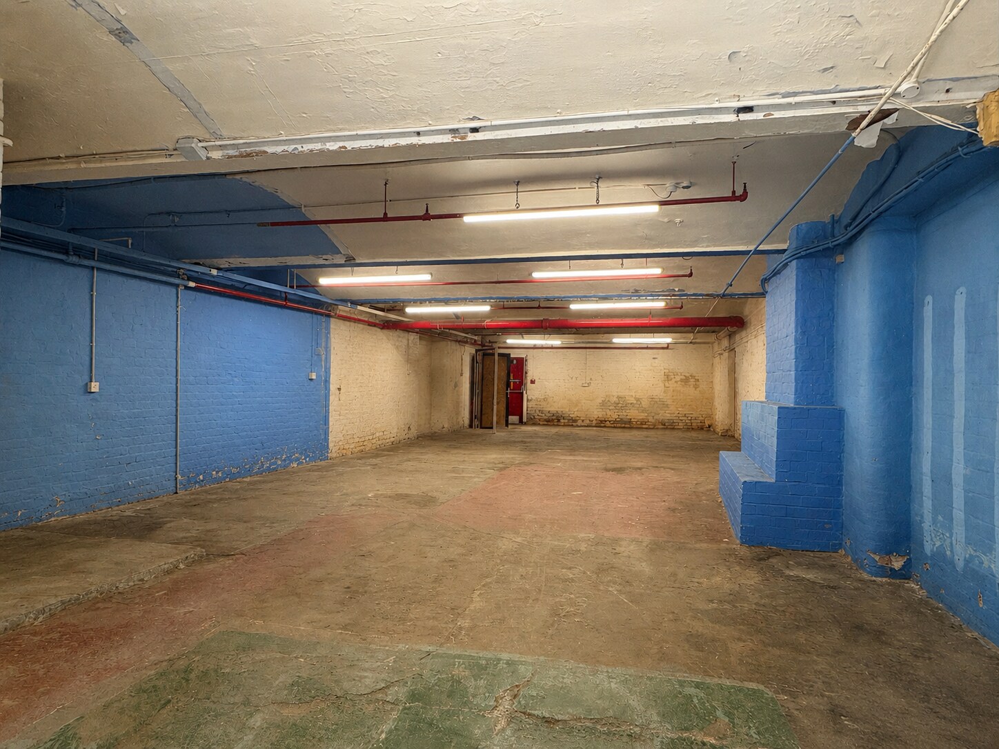Osborne St, Oldham for lease Interior Photo- Image 1 of 1