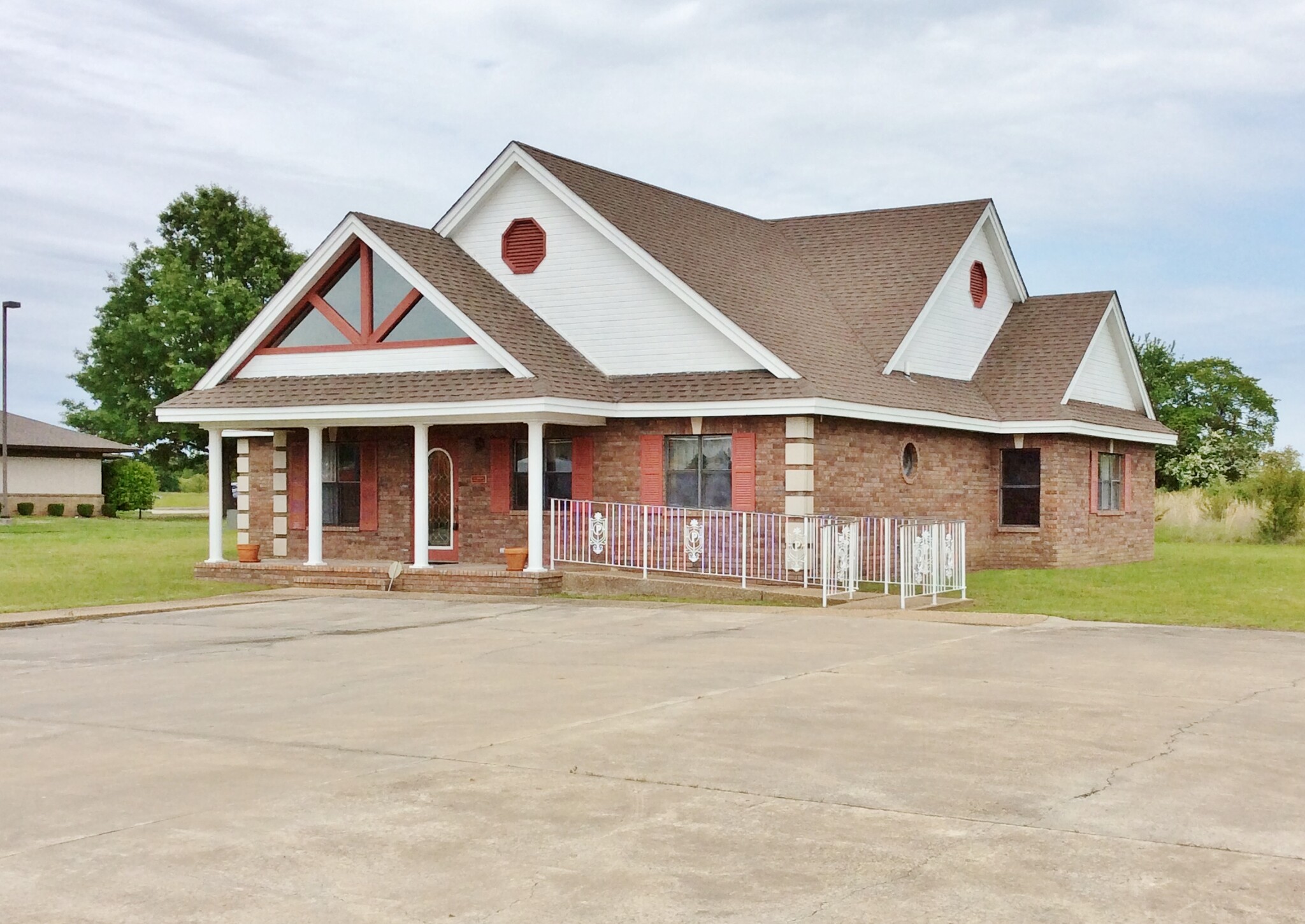 706 N Pocola Blvd, Pocola, OK for sale Building Photo- Image 1 of 1