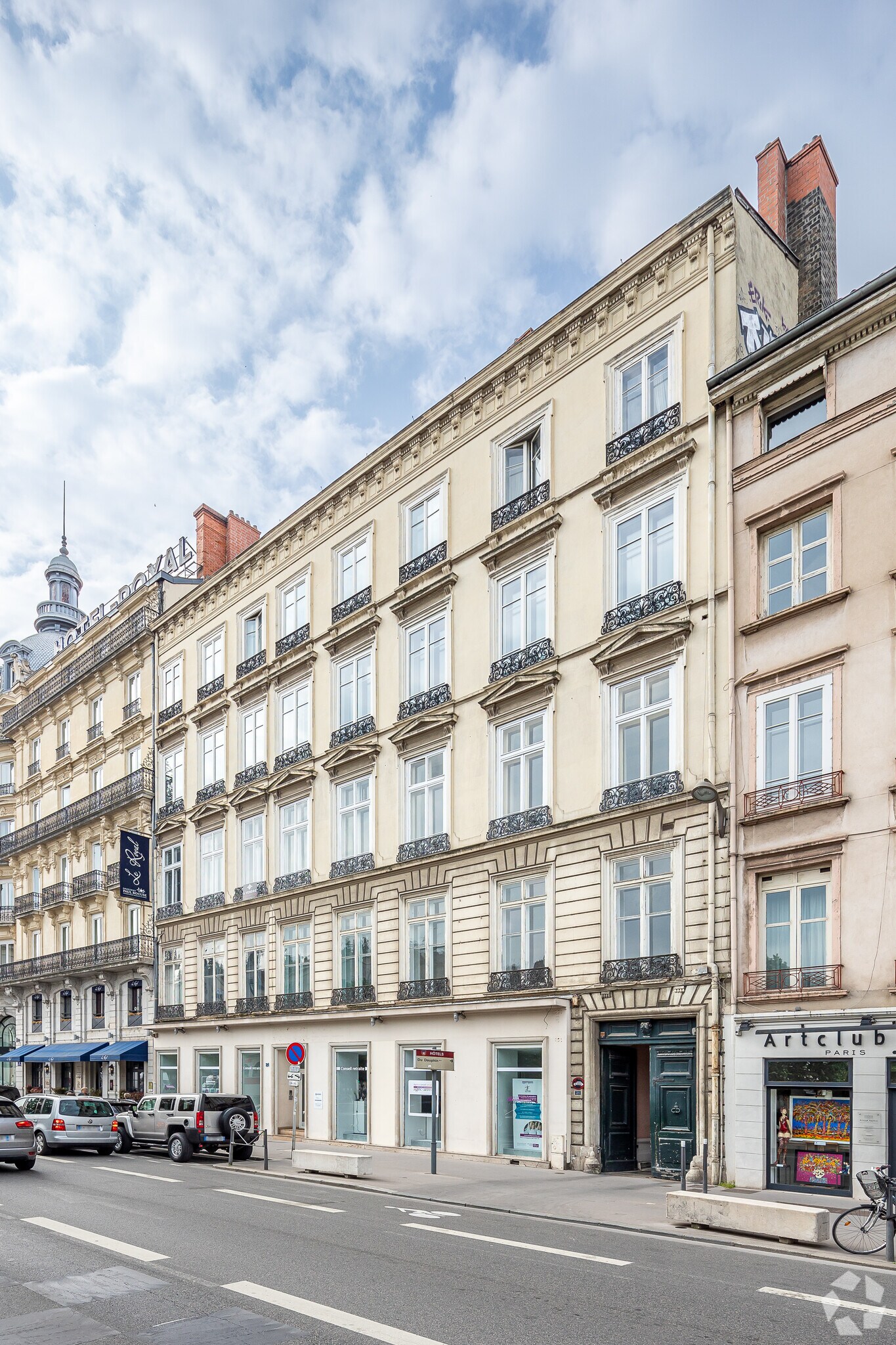 Multifamily in Lyon for sale Building Photo- Image 1 of 3