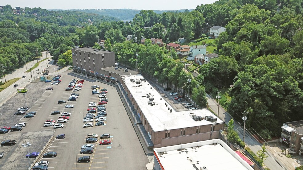 21 Yost Blvd, Pittsburgh, PA à vendre - Aérien - Image 2 de 4