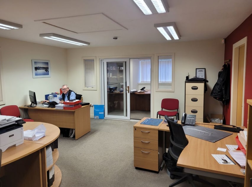 Etna Rd, Falkirk for lease Interior Photo- Image 1 of 4