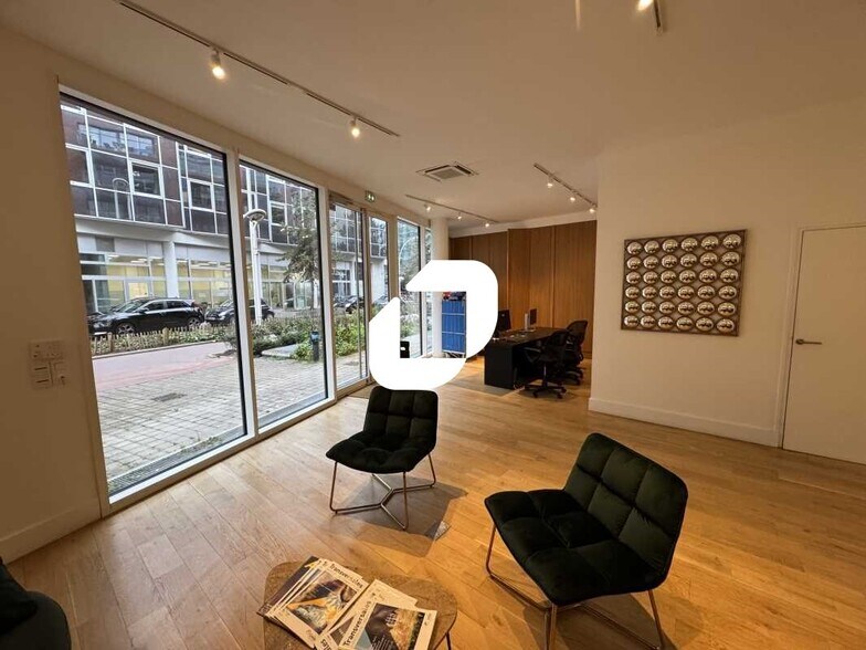 Bureau dans Montrouge à louer - Photo intérieure - Image 2 de 13