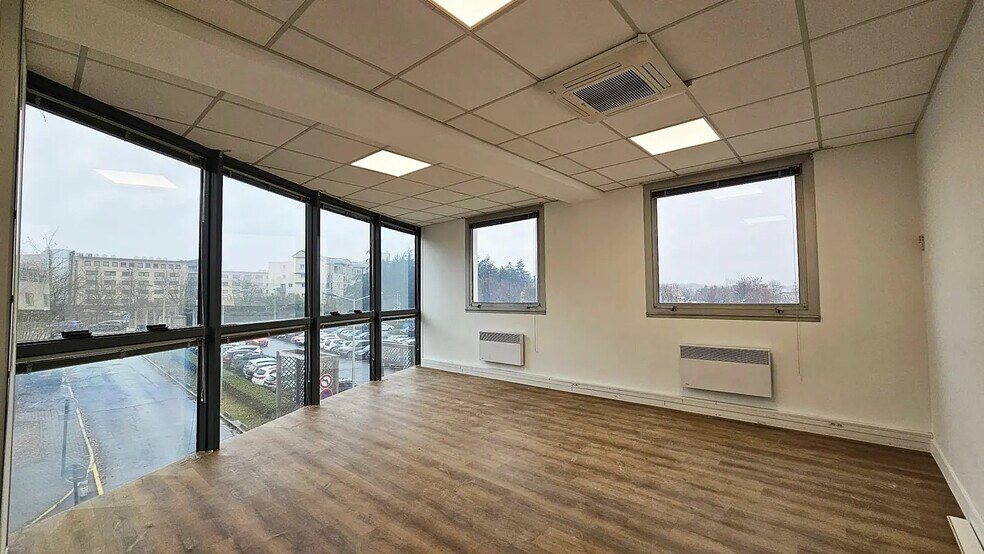 Bureau dans Lognes à louer - Photo intérieure - Image 1 de 8
