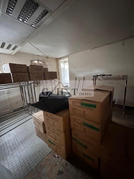 Industrial in Maisons-Alfort for sale - Interior Photo - Image 2 of 5