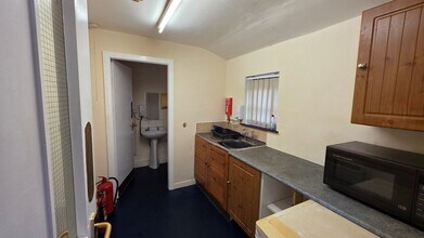 47-55 Wood St, Ashton Under Lyne for lease Interior Photo- Image 2 of 4