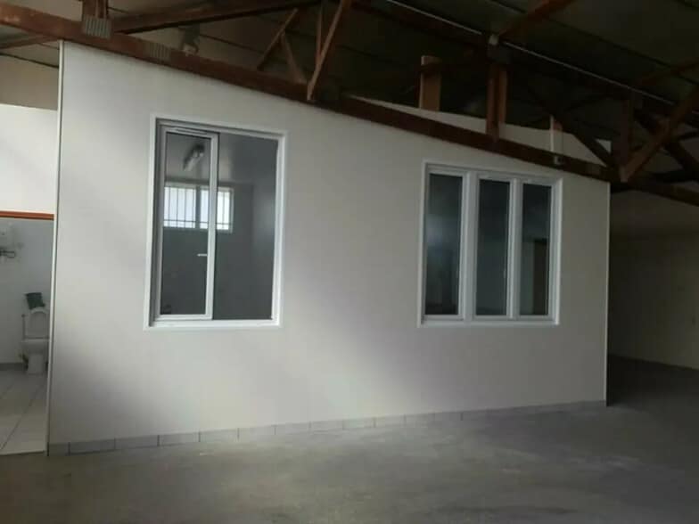 Flex in Rouen for lease - Building Photo - Image 1 of 3