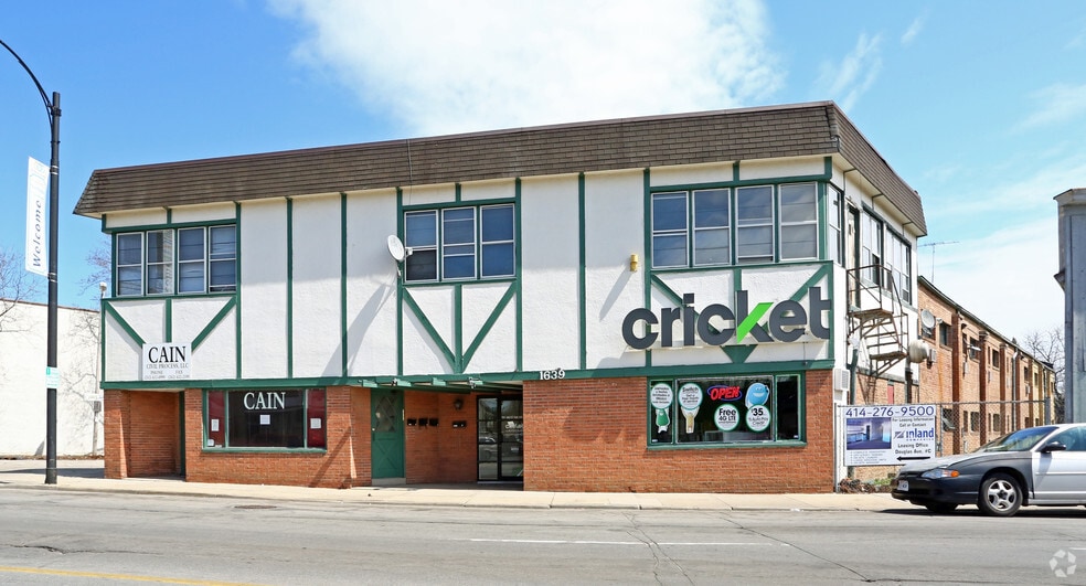 1639 Douglas Ave, Racine, WI for sale - Primary Photo - Image 2 of 19