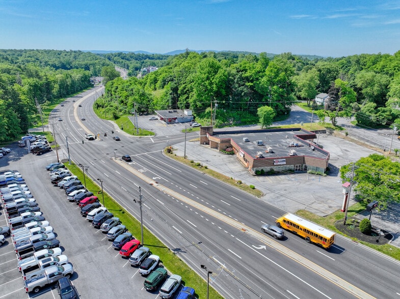 2245 South Rd, Poughkeepsie, NY for lease - Building Photo - Image 2 of 6