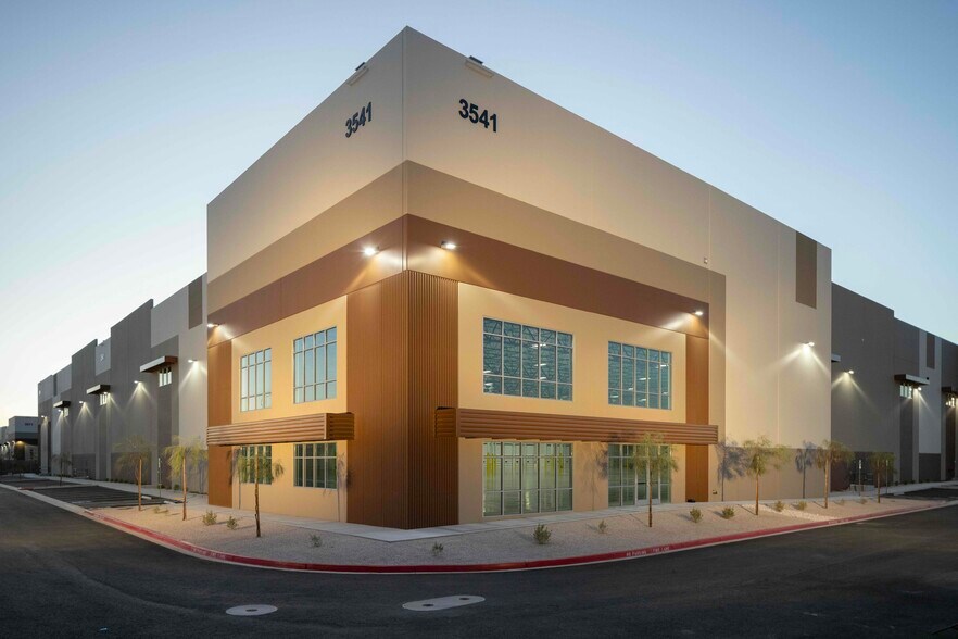 Volunteer & Paradise, Henderson, NV à louer - Photo du bâtiment - Image 1 de 8