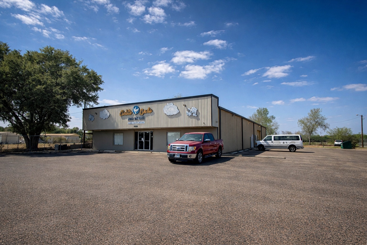 9717 N 10th St, McAllen, TX for sale Primary Photo- Image 1 of 23
