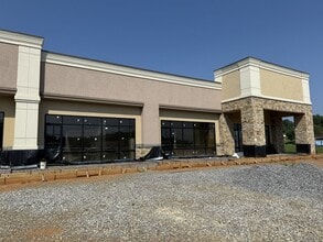 780 Highway 321 N, Lenoir City, TN for lease Building Photo- Image 2 of 7