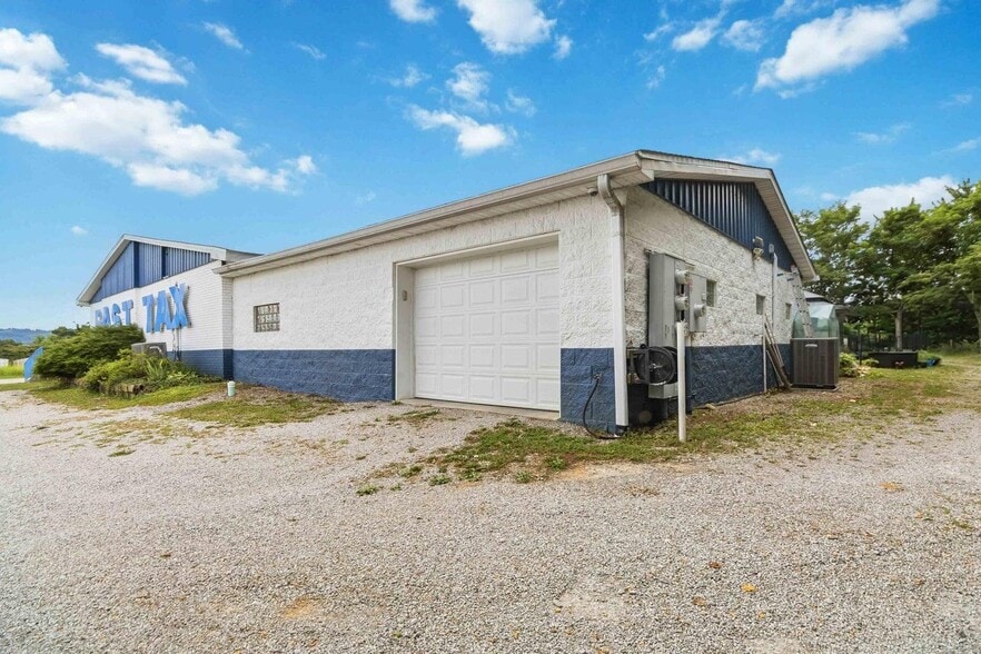 4821 S Highway 27, Somerset, KY à vendre - Photo du bâtiment - Image 3 de 10