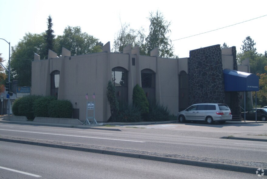 707 W Francis Ave, Spokane, WA à louer - Photo du bâtiment - Image 2 de 3
