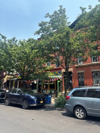 Plus de détails pour 733 Franklin Ave, Brooklyn, NY - Commerce de détail à vendre