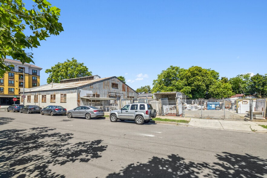 1194 Lick Ave, San Jose, CA à vendre - Photo du bâtiment - Image 2 de 23