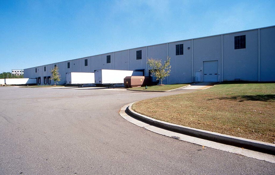 166 Etowah Industrial Ct, Canton, GA à vendre - Photo du bâtiment - Image 2 de 4