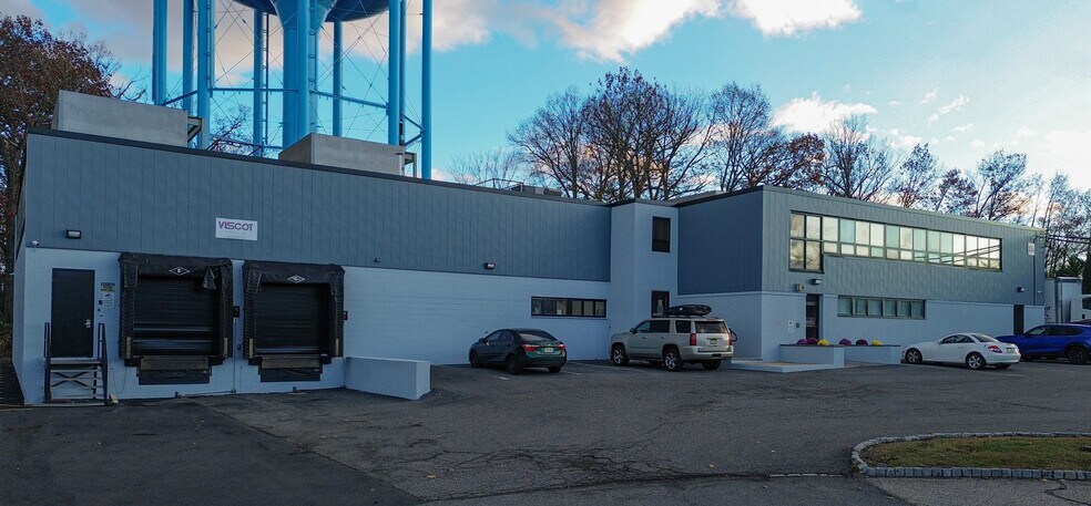 35 West St, East Hanover, NJ à louer - Photo du bâtiment - Image 2 de 4