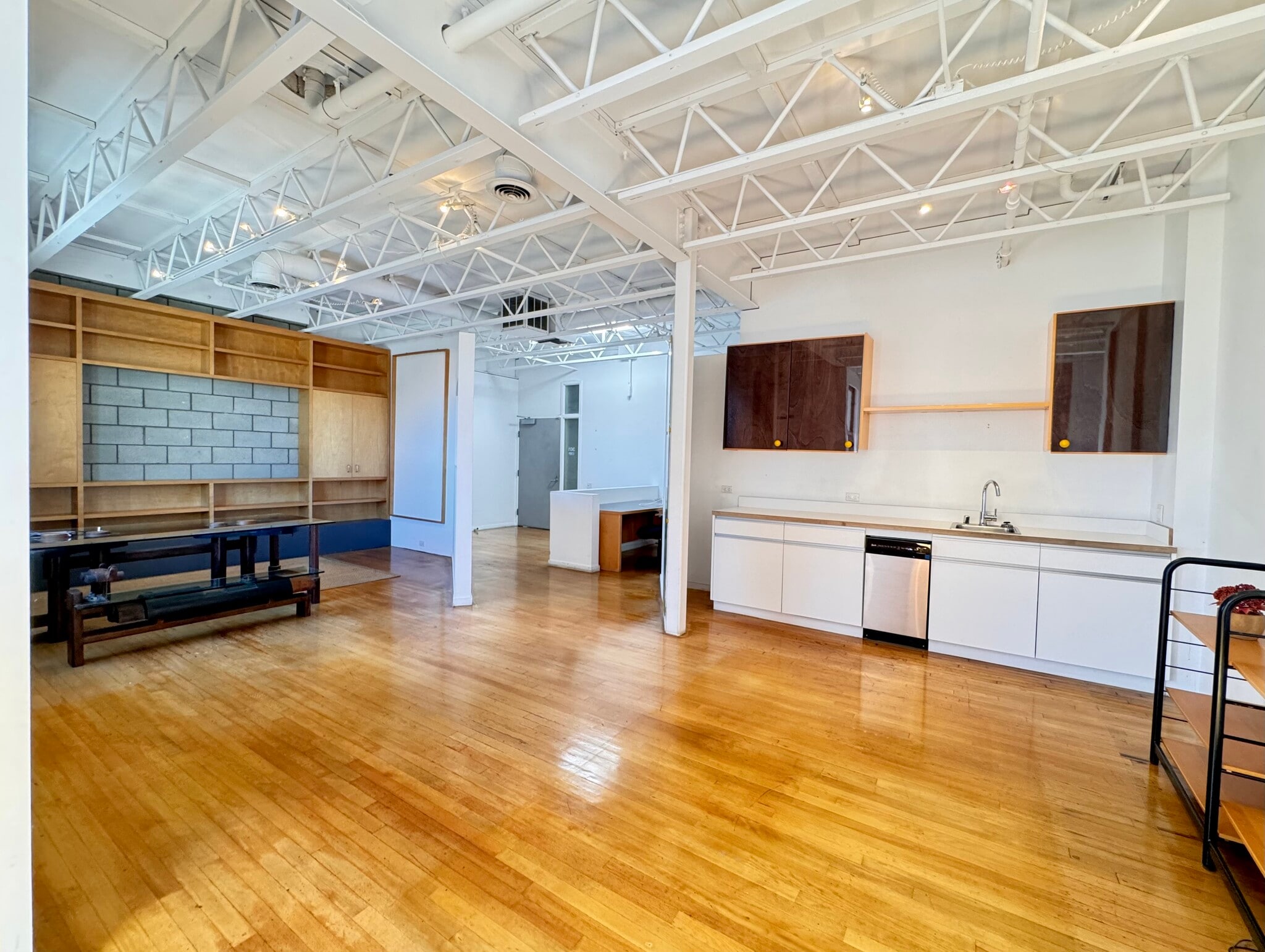 2110 Main St, Santa Monica, CA for lease Interior Photo- Image 1 of 4