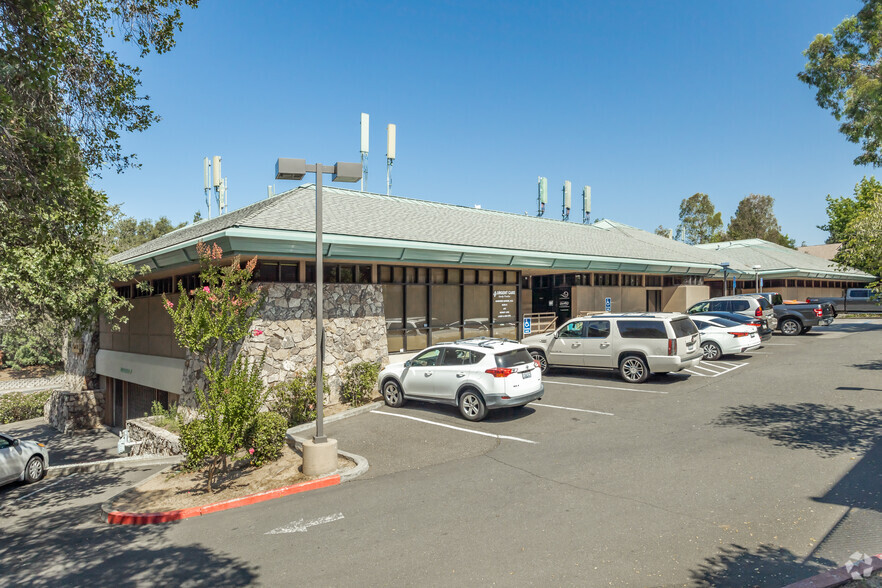 4944 Sunrise Blvd, Fair Oaks, CA for lease - Building Photo - Image 2 of 14