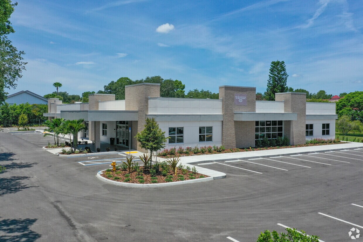 3220 N McMullen Booth Rd, Clearwater, FL à vendre Photo principale- Image 1 de 11