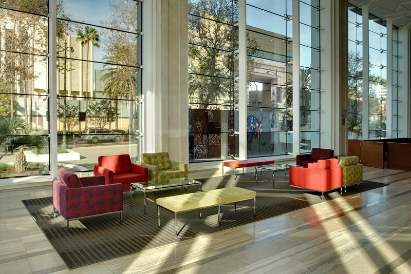 5900 Wilshire Blvd, Los Angeles, CA for lease - Lobby - Image 3 of 6