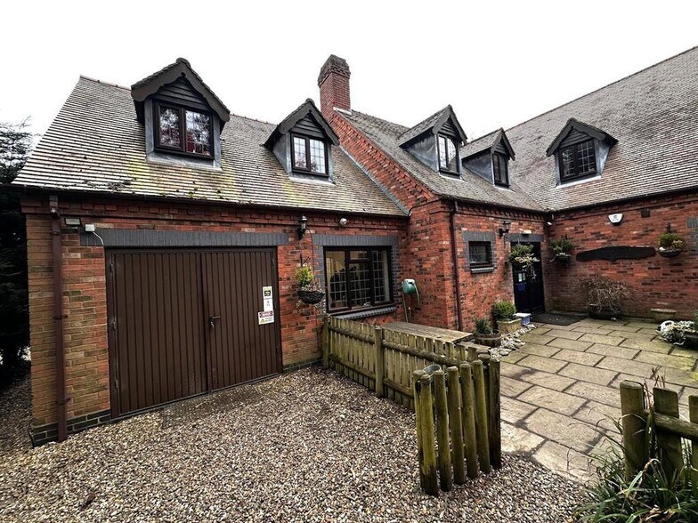 Brockhill Ln, Redditch à vendre - Photo du bâtiment - Image 2 de 18