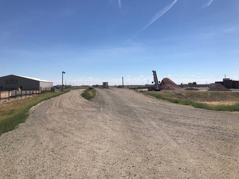 2095 Chandelle Boulevard, Riverton, WY à vendre - Photo du bâtiment - Image 3 de 6