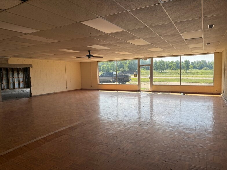 5091 Lansing Rd, Potterville, MI for sale - Building Photo - Image 3 of 8