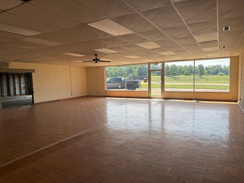 5091 Lansing Rd, Potterville, MI à vendre - Photo du bâtiment - Image 3 de 8