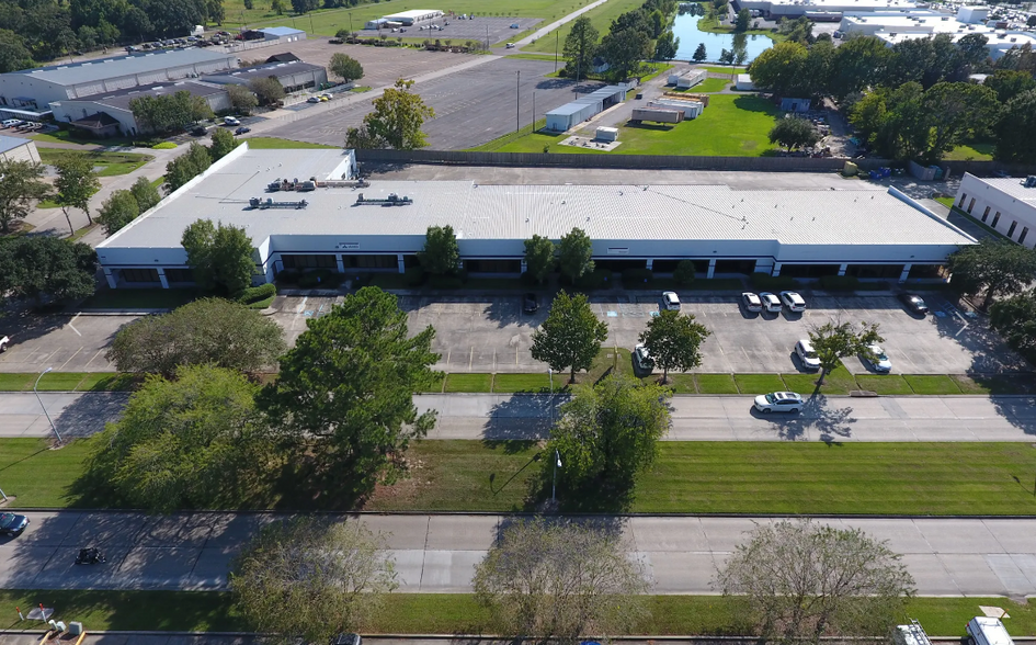 11200 Industriplex Blvd, Baton Rouge, LA for lease - Building Photo - Image 1 of 14