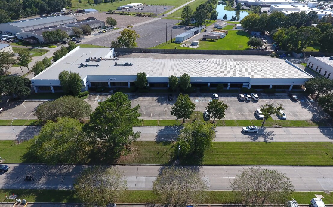 11200 Industriplex Blvd, Baton Rouge, LA à louer Photo du bâtiment- Image 1 de 13