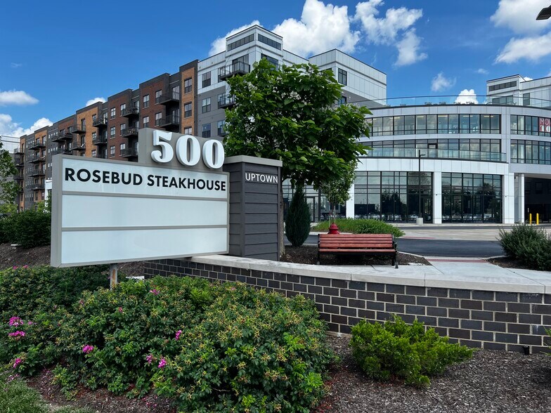 500 W Dundee Rd, Wheeling, IL à louer - Photo du bâtiment - Image 2 de 5