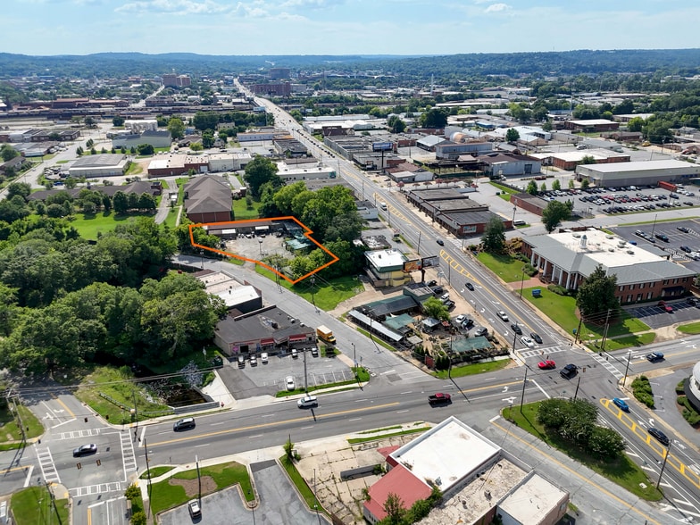 1233 Midway Dr, Columbus, GA for sale - Primary Photo - Image 1 of 2