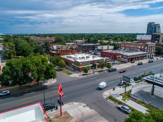 Plus de détails pour 2205-2209 E Colfax Ave, Denver, CO - Commerce de détail à louer