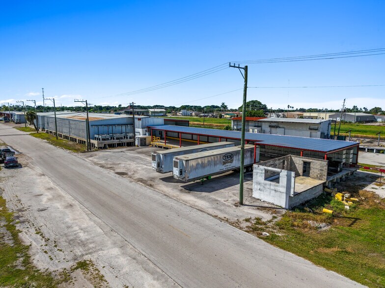 901 NW 9th St, Belle Glade, FL à vendre - Photo du bâtiment - Image 2 de 61