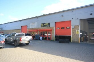 Unit 3 Cuxton Rd, Maidstone for lease Building Photo- Image 1 of 4