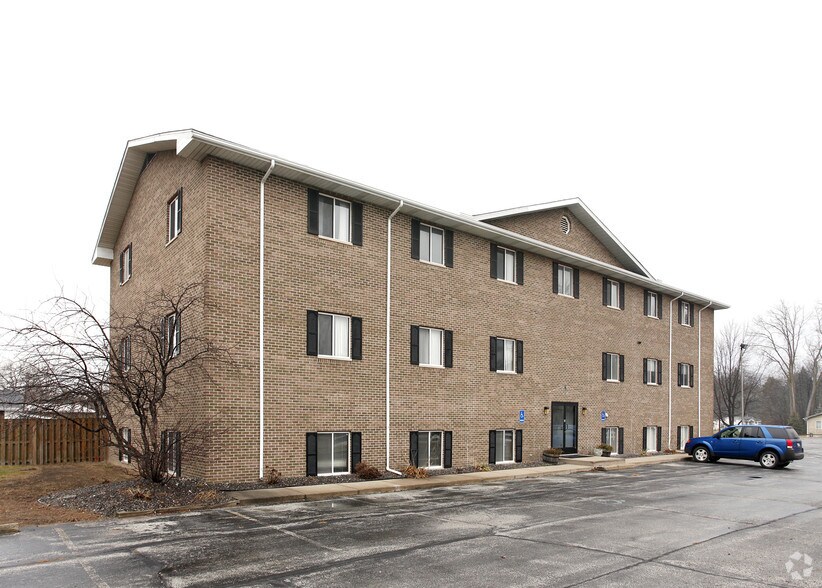 7628 Gratiot Rd, Saginaw, MI for sale - Primary Photo - Image 1 of 10