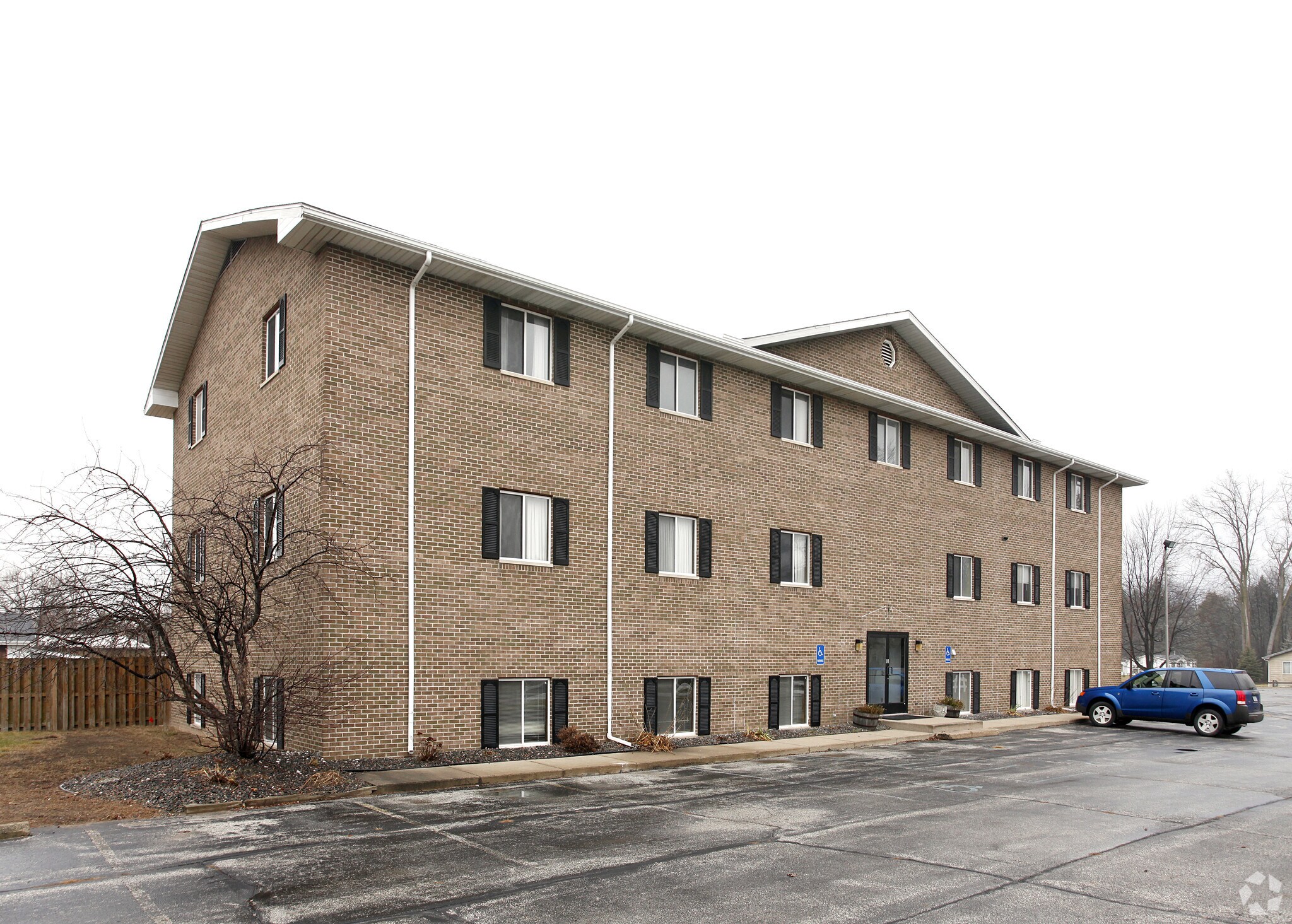 7628 Gratiot Rd, Saginaw, MI à vendre Photo principale- Image 1 de 11