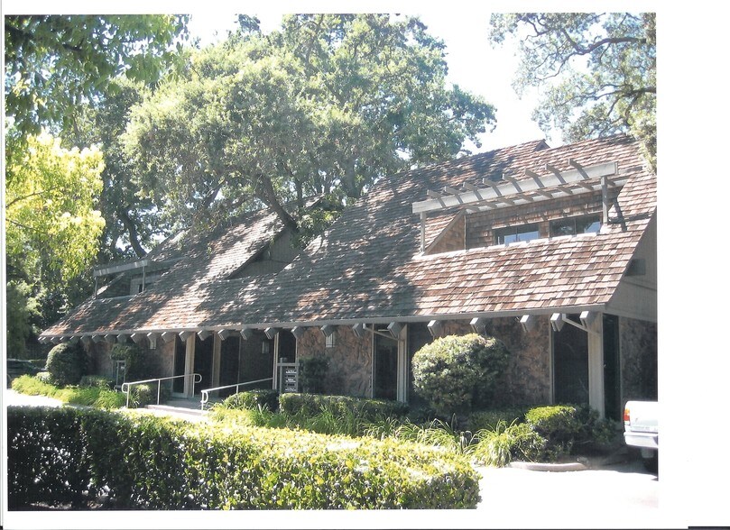 3415 American River Dr, Sacramento, CA à louer - Photo du bâtiment - Image 3 de 5