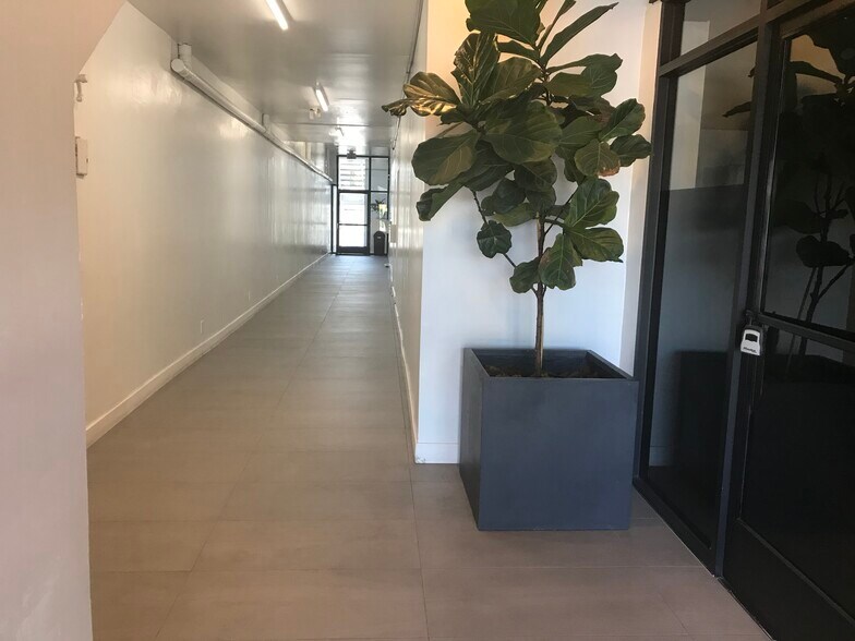 1010-1012 S Robertson Blvd, Los Angeles, CA à louer - Photo intérieure - Image 3 de 3