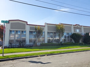 1050-1066 47th Ave, Oakland, CA à louer Photo intérieure- Image 1 de 13