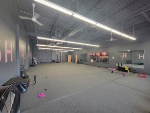 7541-7579 W 119th St, Overland Park, KS for lease Interior Photo- Image 2 of 2